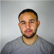 Medizin Student in kiel  spreche  englische deutsche und arabische als Mutter  Sprache
